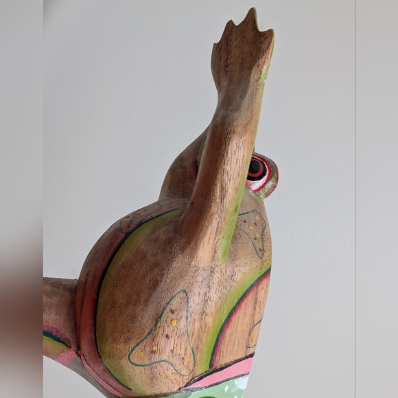 Surfer Frog Carved Wood Figurine Beach Vibes Ron Jon Surf Girl Hawaii Australia - Picture 8 of 16